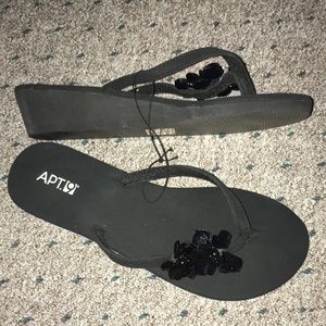 NWT Apt. 9 flip flops